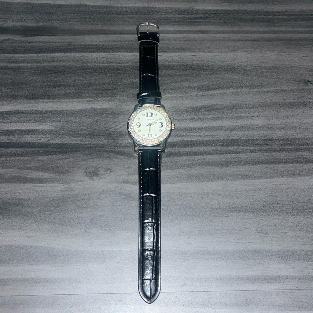 Vintage Genuine Leather Geneva Watch